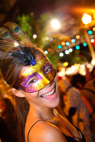 Santa-Cruz-de-Tenerife-Carnival_shutterstock_47188156_9496